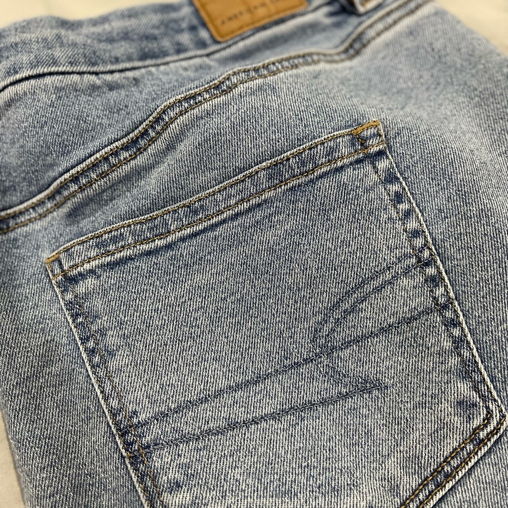 American Eagle mom jeans straight leg 18